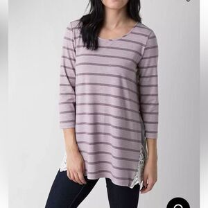 Red by BKE Purple Stripes Long Sleeve Tunic Top with Lace Side Details Sz. Small